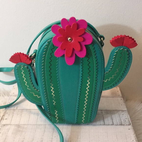 kate spade Handbags - Kate spade cactus crossbody purse